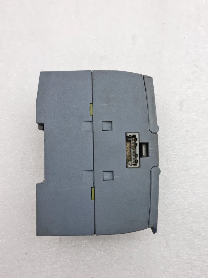 Siemens 6ES7 232-4HB32-0XB0 SM1232AQ Analog Output Module 6ES72324HB320XB0 24Vdc